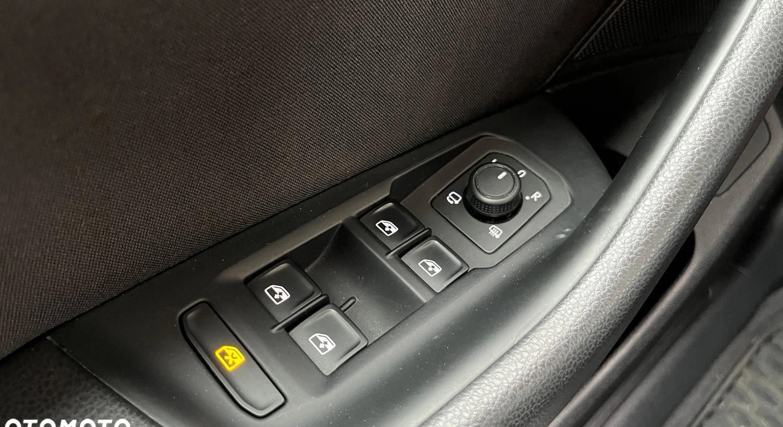 Volkswagen Passat cena 79900 przebieg: 156500, rok produkcji 2018 z Oświęcim małe 301